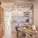 Apartment Petit Grain De Cafe By Interhome